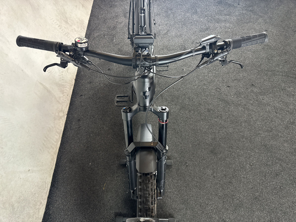Bifoco — cockpit_von_vorne