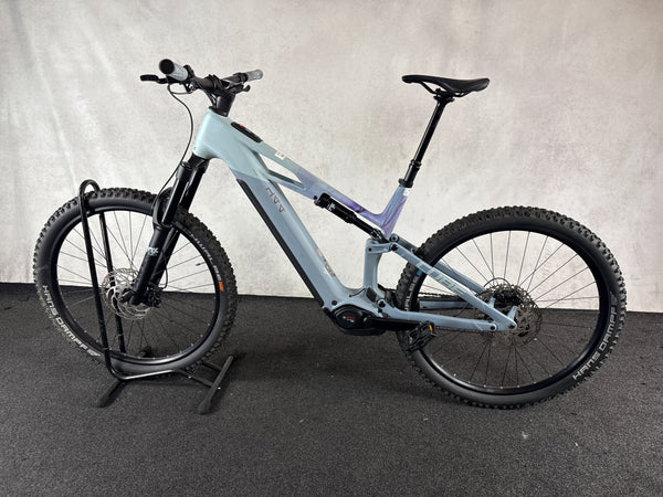 CUBE Stereo Hybrid One44 HPC Race 800