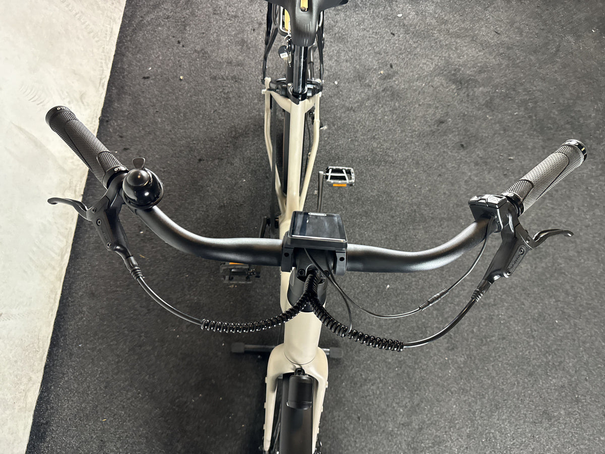 Bifoco — cockpit_von_vorne