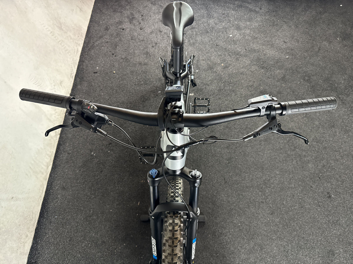 Bifoco — cockpit_von_vorne