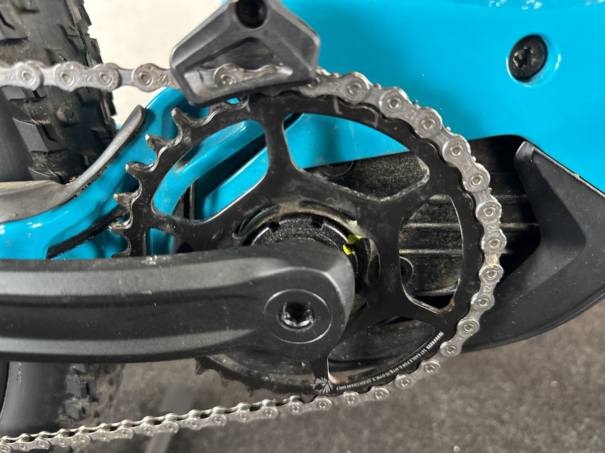 Bifoco — motor_rechts
